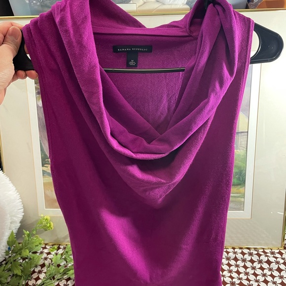 Banana Republic Knit Draped Neck tank top - Picture 4 of 12